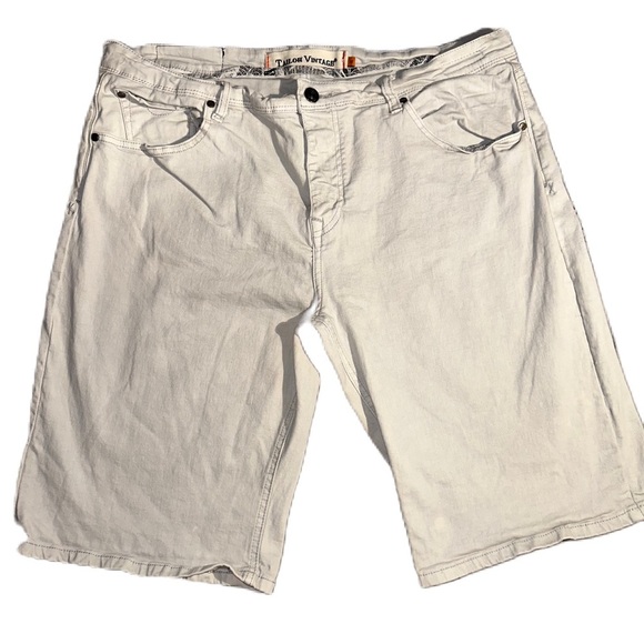 taylor vintage Other - Taylor Vintage Shorts white wash 5 pocket Size 38